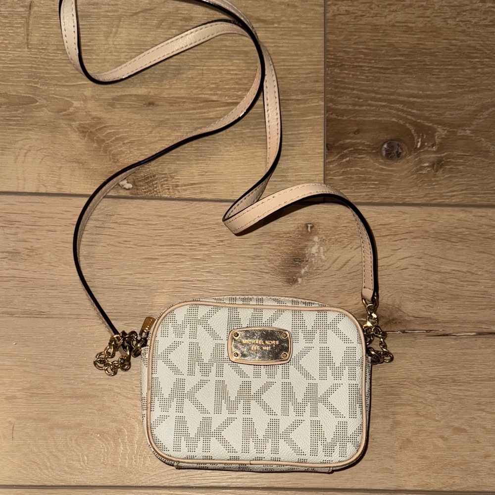 Michael Kors Beige and Gold Crossbody Bag